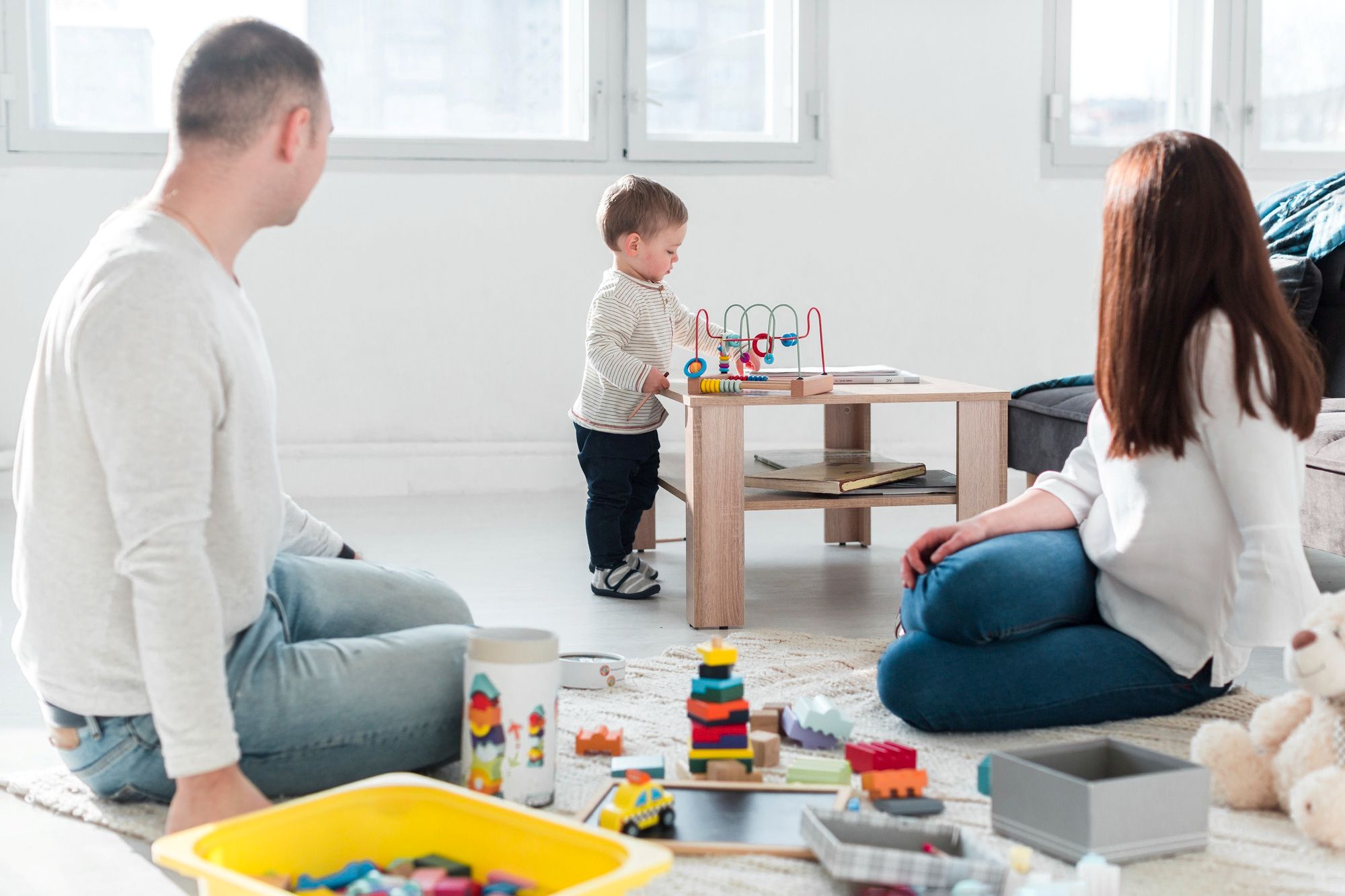 Montessori di Rumah: 10 Langkah Mudah Stimulasi Kecerdasan Anak