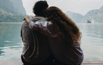 10 Cara Menunjukkan Cinta Kasih Sayang pada Suami Tanpa Kata-kata