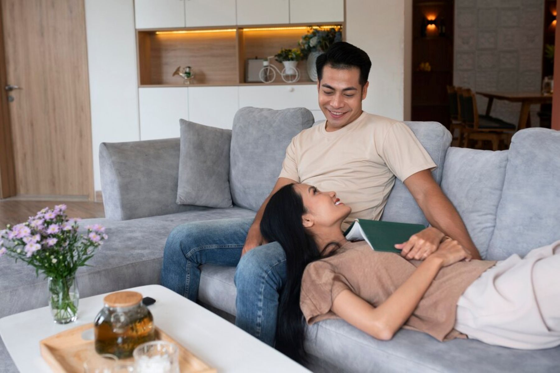 Pasangan Bahagia Justru Tidak Pernah Mengumbarnya di Medsos, Ini Alasannya!