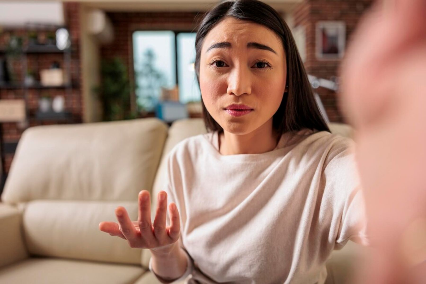 Gaslighting dalam Obrolan, Ketika Kamu Dibohongi Tanpa Sadar