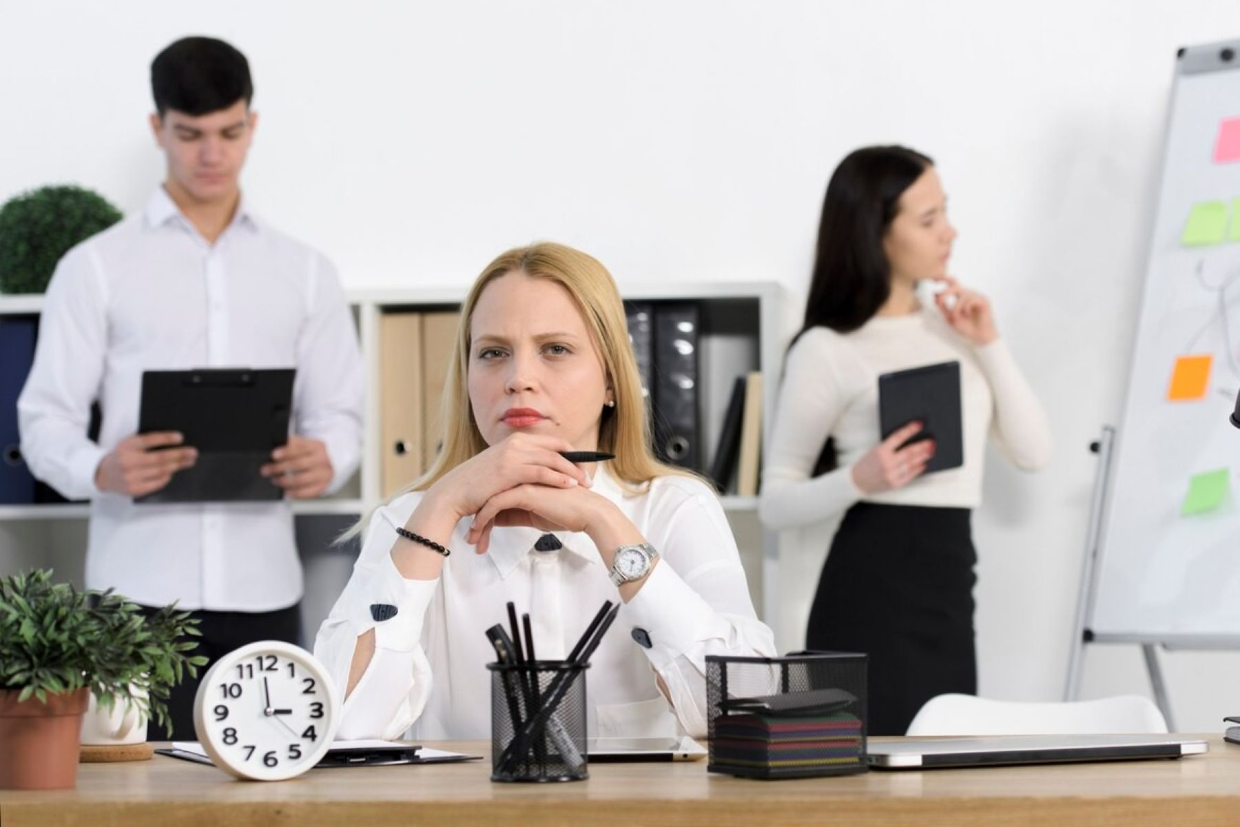 5 Aturan Kantor yang Katanya Wajib, Tapi Tidak Masuk Akal!