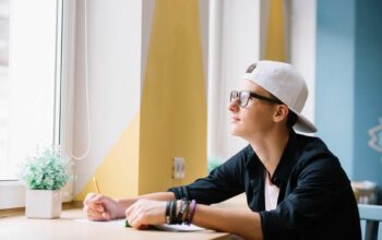 Cara Gen Z Memandang Karier: Bekerja untuk Hidup, Bukan Hidup untuk Bekerja