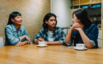 Sulit Punya Teman? Mungkin Lingkunganmu Alasannya