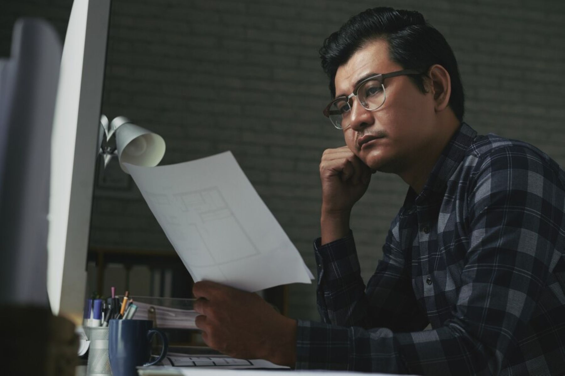 Orang Pintar Gak Pernah Terlihat Sibuk? Ini Alasannya!