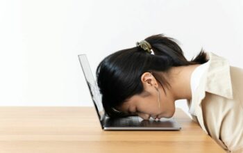 Burnout Sebelum Umur 35? Ini Alasan Kenapa Kamu Harus Waspada