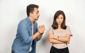 Tulus atau Manipulasi? Ciri-Ciri Maaf Palsu yang Harus Kamu Waspadai