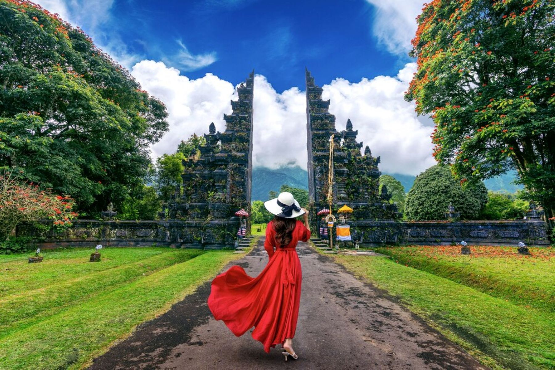 Warisan Budaya, Antara Kebanggaan Leluhur dan Beban Generasi Muda