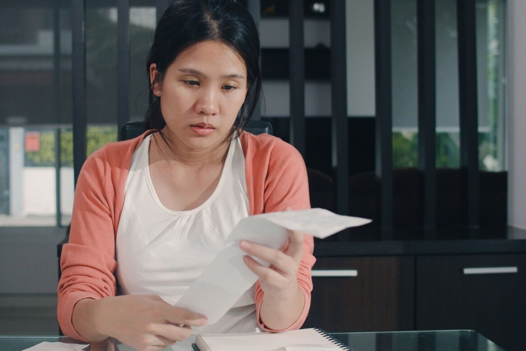 Kebiasaan Sepele yang Menyabotase Keuanganmu, Tidak Percaya?