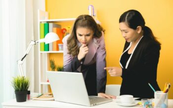 Masih Muda Tapi Diremehkan? Saatnya Bikin Mereka Bungkam!