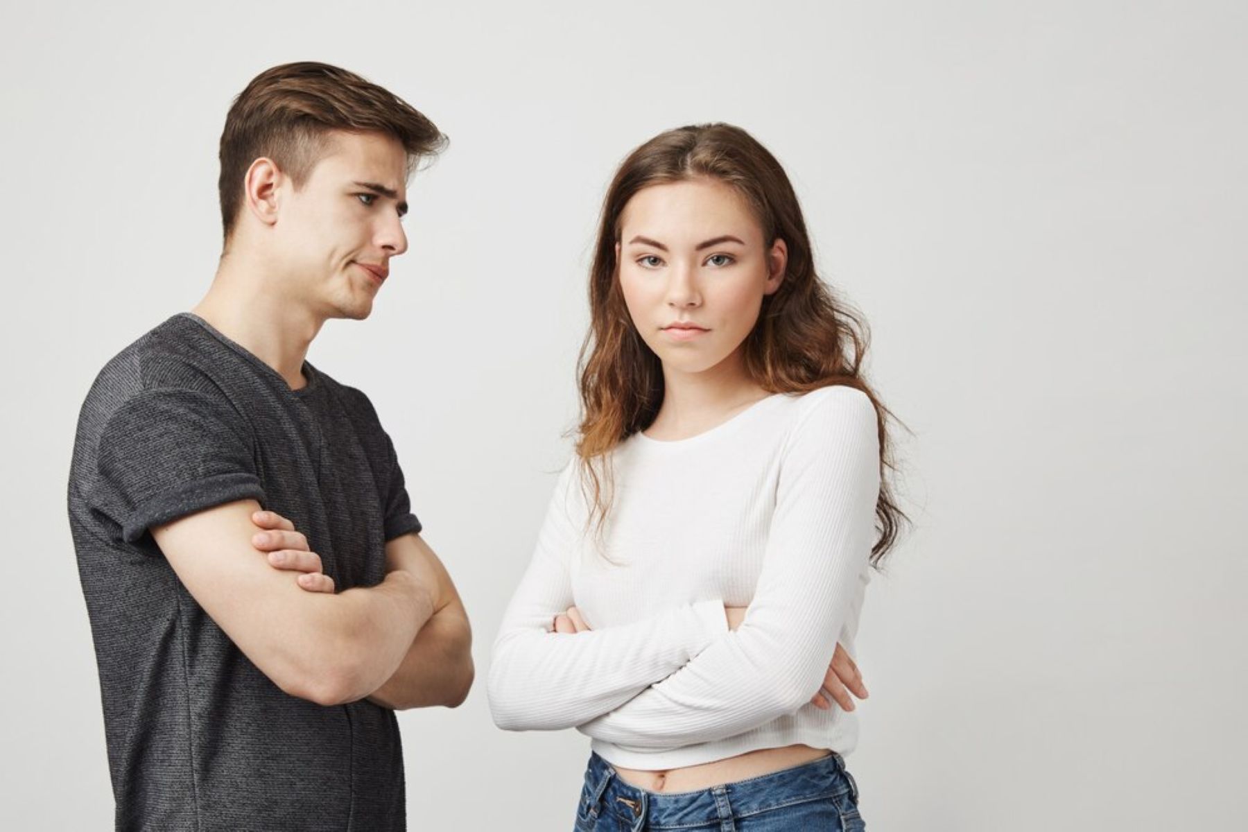 10 Kebiasaan yang Bisa Menghancurkan Keintiman dalam Hubungan