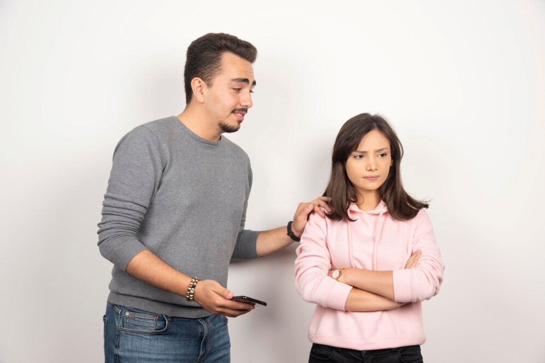 Alasan Perempuan Cerdas Tak Akan Pernah Terjebak dalam Hubungan Merugikan