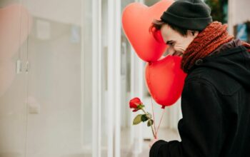 Kenapa Kenangan Perpisahan Bisa Menyakitkan Meski Tanpa Cinta?