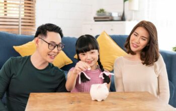 Cara Sukses Menyiapkan Keuangan Anak Tanpa Stres Finansial!