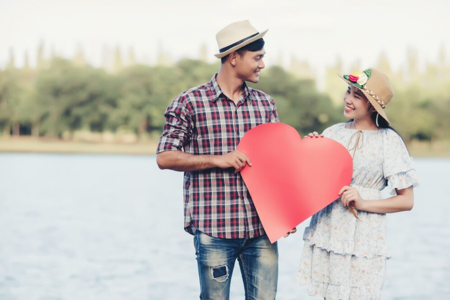 Kamu Benar-Benar Cinta, atau Cuma Butuh Diakui?