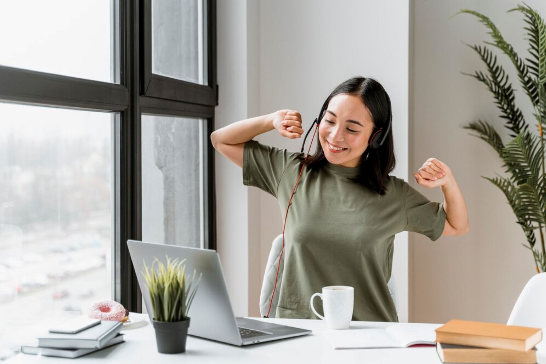 Hemat Tapi Bahagia: 8 Cara Treat Yourself Tetap Hemat!